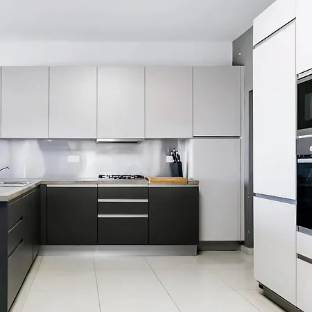 Award Winning St Julians Apartament *