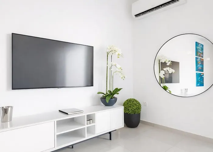 Award Winning St Julians * Saint Julian's